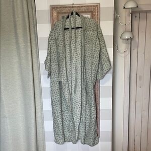 Elegant Gray Women's Kimono